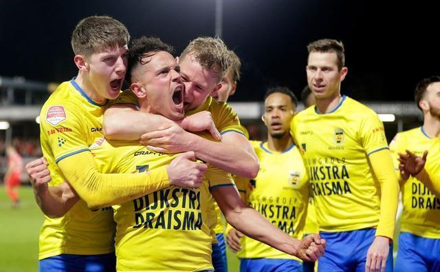 球场建设并 球场建设并