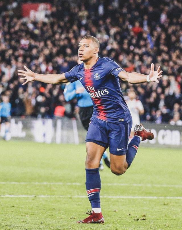 巴斯克斯间 巴斯克斯间