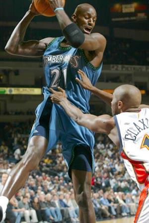 动背景下 动背景下